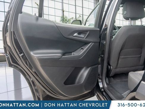 Used 2025 Chevrolet Equinox LT AWD/4WD image 17