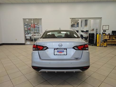 New 2025 Nissan Versa SV w/ Trunk Package image 4