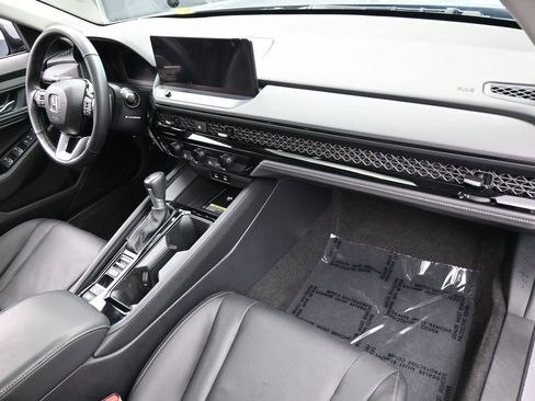 Used 2024 Honda Accord Touring image 41