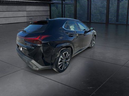 Certified 2023 Lexus UX 250h FWD w/ Accessory Package (Z1) image 8