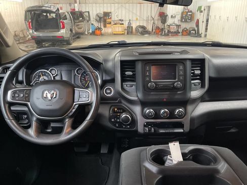 Used 2020 RAM 1500 Tradesman AWD/4WD image 18