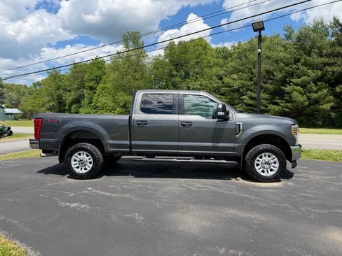 Used 2019 Ford F250 XLT w/ XLT Value Package AWD/4WD image 4