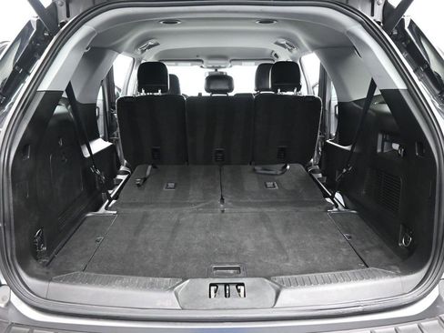 Certified 2020 Ford Explorer XLT w/ Equipment Group 202A image 24