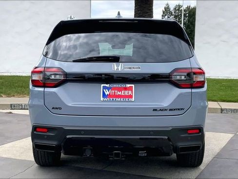 New 2026 Honda Pilot Black Edition image 4