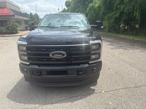 Used 2024 Ford F350 Lariat w/ Lariat Ultimate Package AWD/4WD image 5