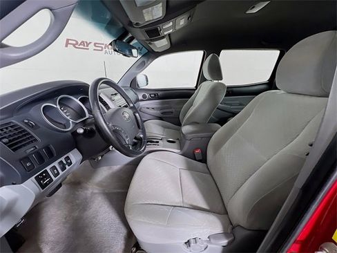 Used 2010 Toyota Tacoma 4x4 Double Cab image 10