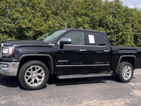 Used 2017 GMC Sierra 1500 SLT w/ SLT Premium Package AWD/4WD image 3