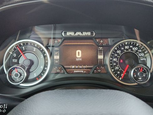 Used 2022 RAM 1500 Laramie AWD/4WD image 25