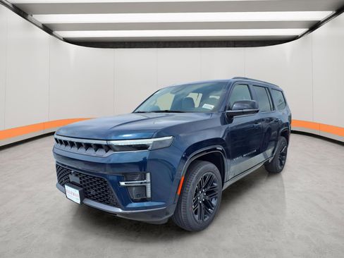 New 2026 Jeep Grand Wagoneer Limited AWD/4WD image 3