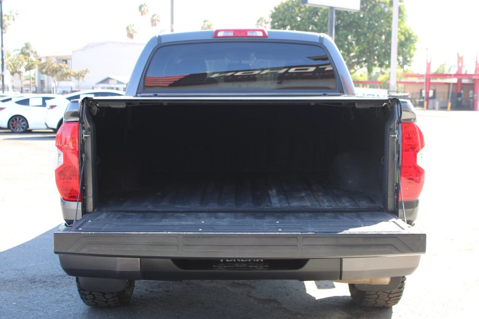 Used 2016 Toyota Tundra SR5 w/ SR5 Upgrade Package RWD image 33