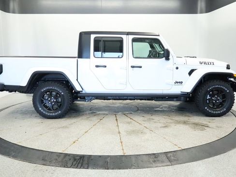 New 2026 Jeep Gladiator Mojave AWD/4WD image 7