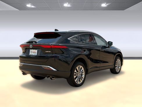 Used 2023 Toyota Venza Limited AWD/4WD image 9