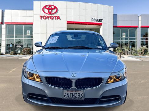 Used 2011 BMW Z4 sDrive30i RWD image 2