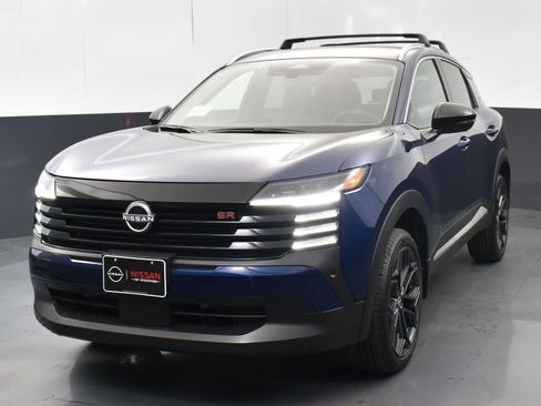 New 2026 Nissan Kicks SR w/ Illumination Package image 3