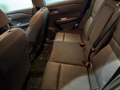 Certified 2025 Nissan Rogue SV image 28