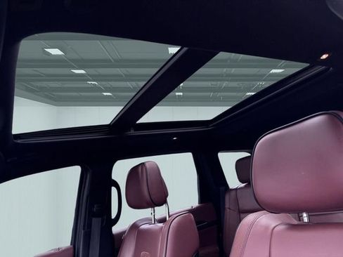 Used 2020 Jeep Grand Cherokee Overland AWD/4WD image 11