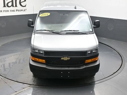 Used 2024 Chevrolet Express 3500 image 55