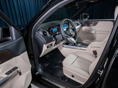 New 2026 Mercedes-Benz GLB 250 image 10