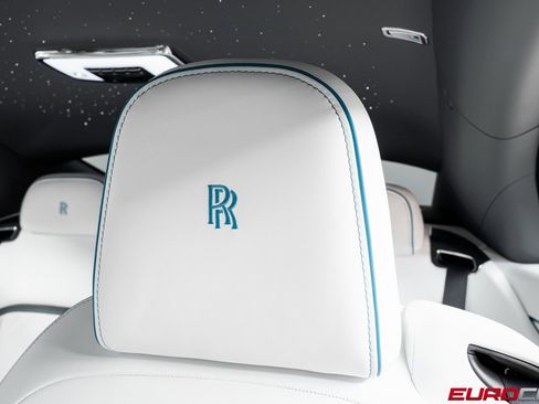 Used 2025 Rolls-Royce Spectre Black Badge image 36