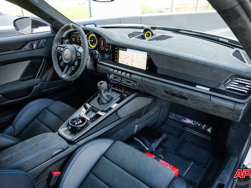 Used 2025 Porsche 911 GT3 RS image 27