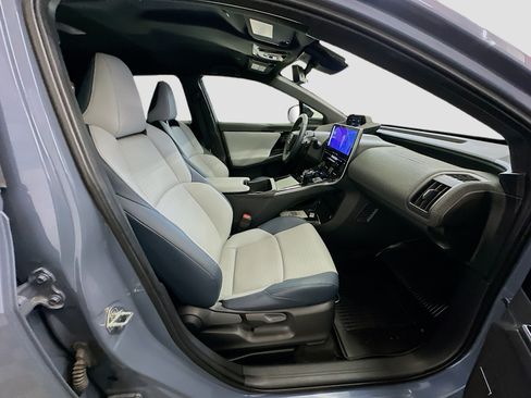 Used 2023 Subaru Solterra AWD image 32