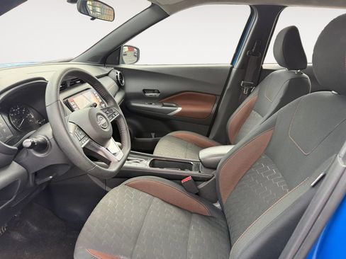 Used 2024 Nissan Kicks SR FWD image 9