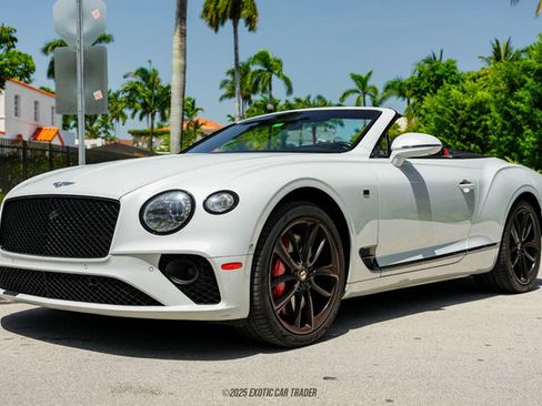 Used 2020 Bentley Continental GT V8 First Edition image 14
