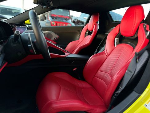 Used 2023 Chevrolet Corvette Stingray Premium Conv w/ Z51 Performance Package image 12