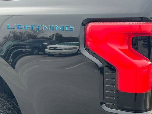 New 2025 Ford F150 Lightning XLT AWD/4WD image 7