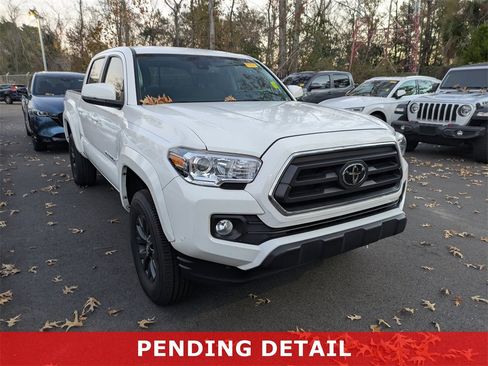 Certified 2023 Toyota Tacoma SR5 image 1