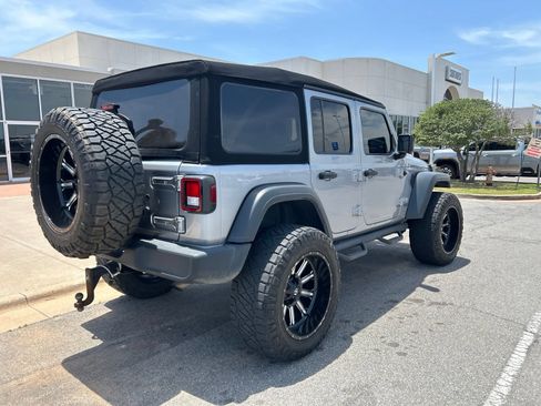Used 2020 Jeep Wrangler Unlimited Sport S AWD/4WD image 5