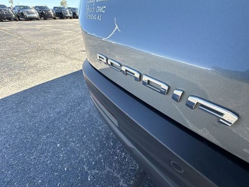 Certified 2023 GMC Acadia AT4 w/ Preferred Package image 39