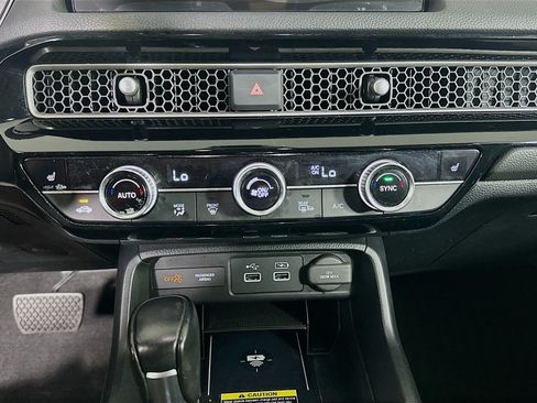 Used 2023 Honda Civic Touring image 24