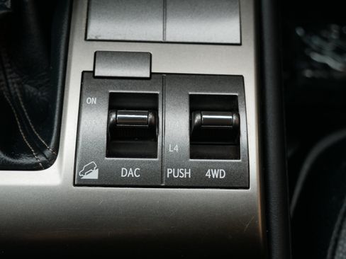 Used 2015 Lexus GX 460 w/ Premium Package AWD/4WD image 22