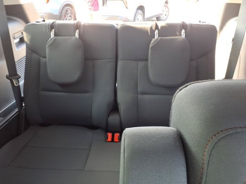 Used 2026 Ford Explorer Active RWD image 16