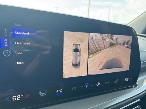 New 2026 Chevrolet Traverse LT w/ Driver Confidence Package image 34