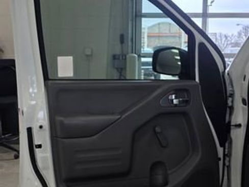 Used 2019 Nissan Frontier S w/ Work Truck Package image 11