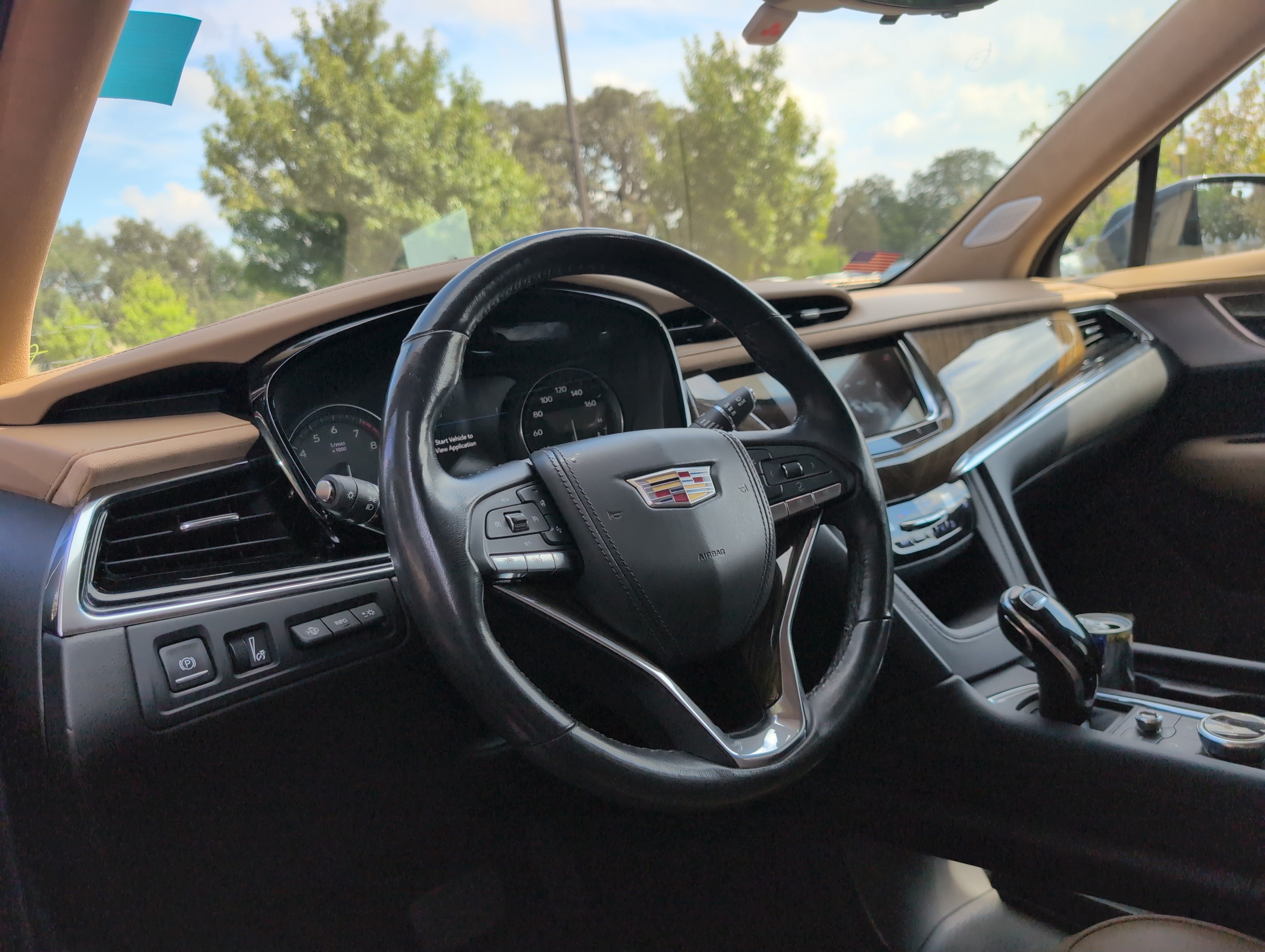 Used 2021 Cadillac XT6 Premium Luxury w/ Platinum Package AWD/4WD image 6