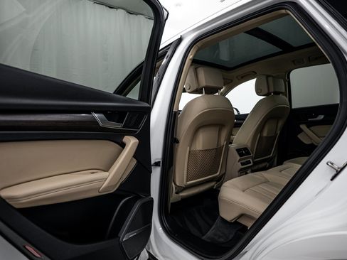 Certified 2023 Audi Q5 2.0T Premium Plus w/ Premium Plus Package image 18