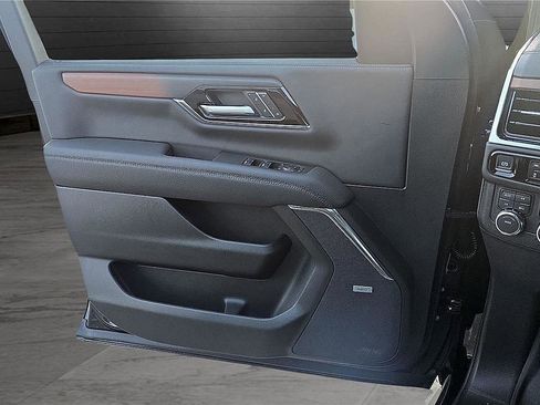 New 2026 GMC Yukon XL Denali w/ Sun & Power Step Package image 22