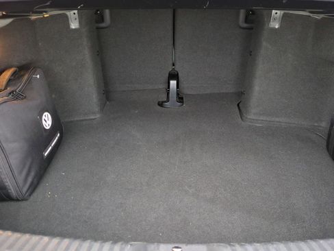 Used 2017 Volkswagen Beetle 1.8T SE image 34