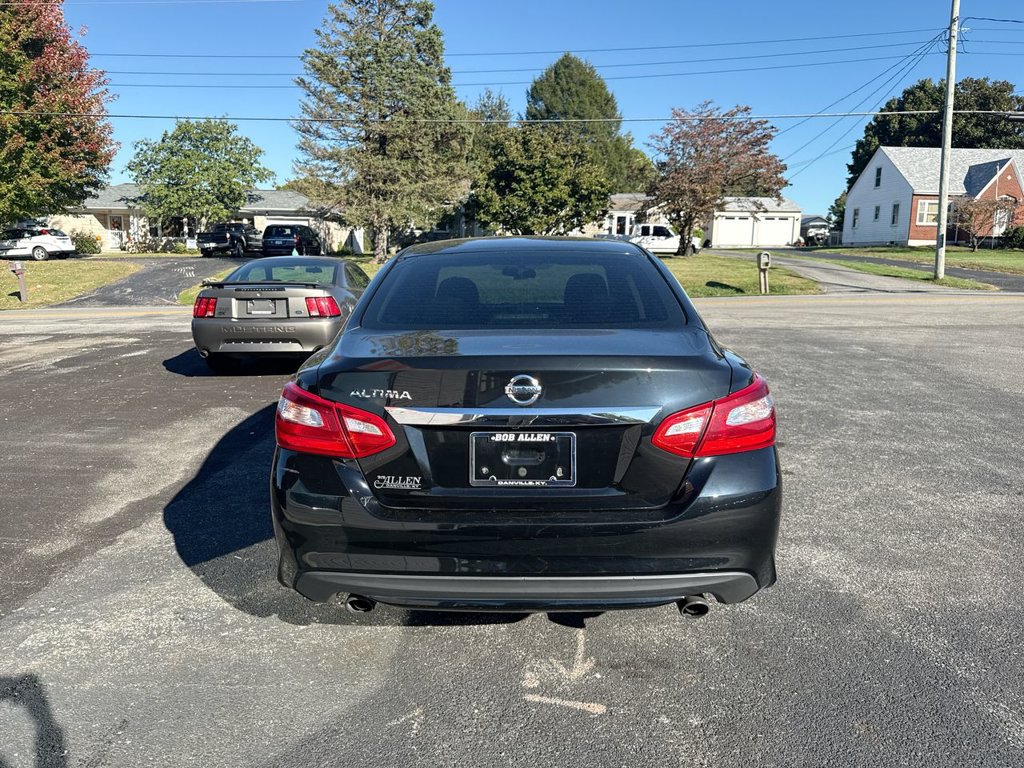 Used 2017 Nissan Altima 2.5 S w/ Power Driver Seat Package FWD image 9