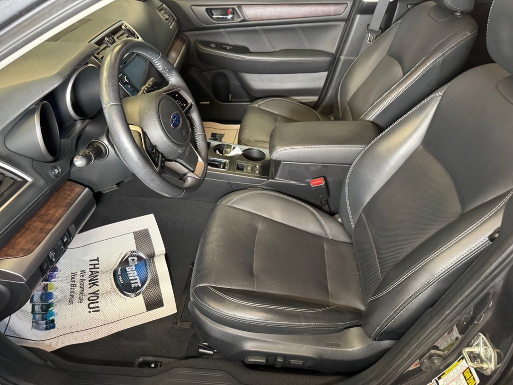 Used 2019 Subaru Outback 2.5i Limited AWD/4WD image 21