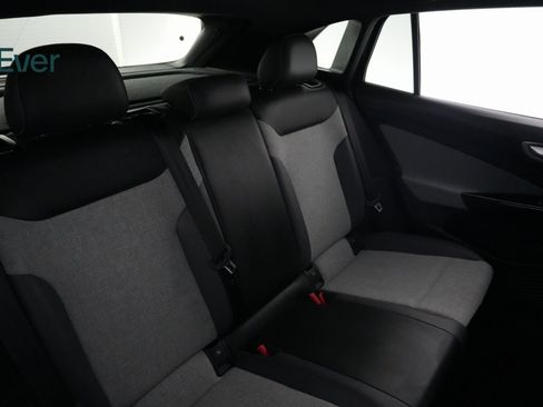 Used 2024 Volkswagen ID.4 2WD image 9