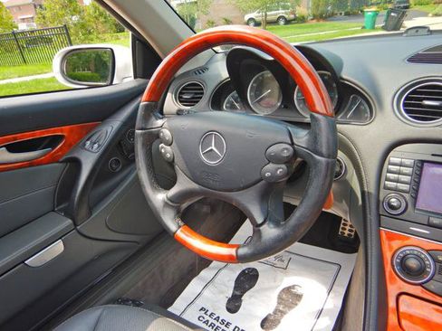 Used 2005 Mercedes-Benz SL 500 image 24