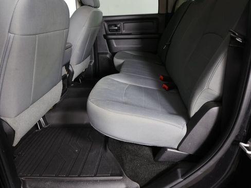 Used 2015 RAM 1500 Express AWD/4WD image 18