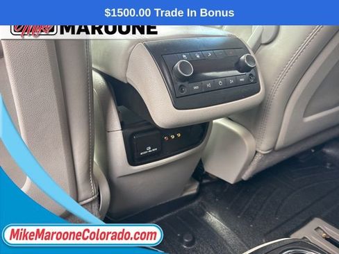 Used 2012 GMC Acadia SLT AWD/4WD image 15