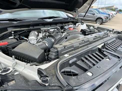 Used 2026 GMC Sierra 2500 AT4 w/ AT4 Premium Plus Package AWD/4WD image 25