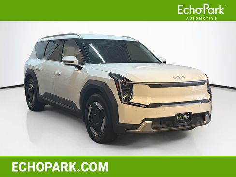 Used 2024 Kia EV9 Wind AWD/4WD image 1