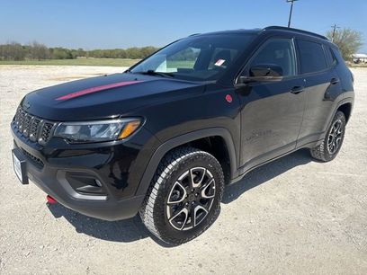 Used 2025 Jeep Compass Trailhawk